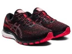 Ein Bild, das Schuh, Sneaker, Straenschuh, Laufschuh enthlt.

Automatisch generierte Beschreibung